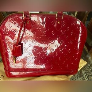 Authentic Louis Vuitton Alma Vernis GM